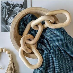 Wood Link Chain Decor